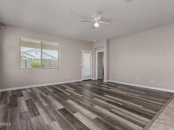 3rd image of 30938 W MITCHELL Drive