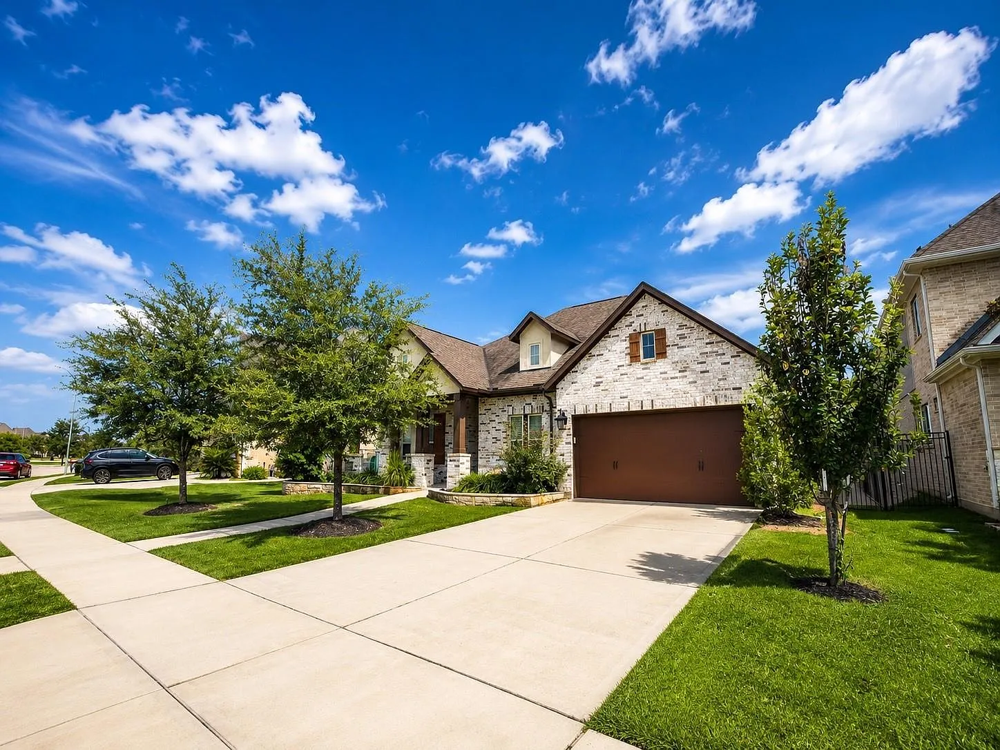 4 bed, 3.0 bath, 2868 sqft, $3,400 — Photo 2