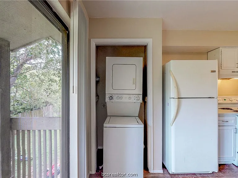 303 Manuel Dr #C — Photo 28