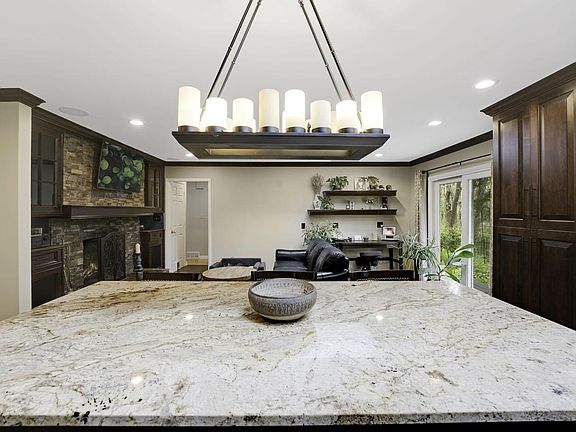 4th image of 11016 N Lakeside ROAD