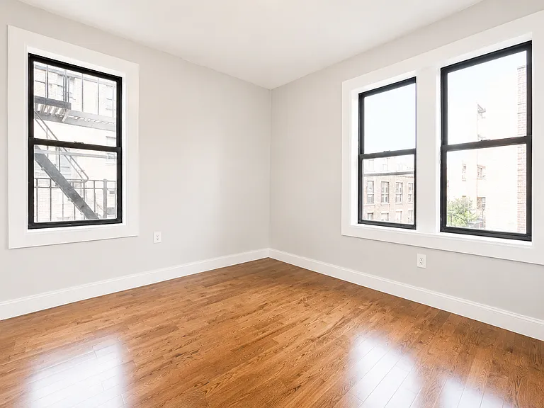 518 W 204th St #36 — Photo 4