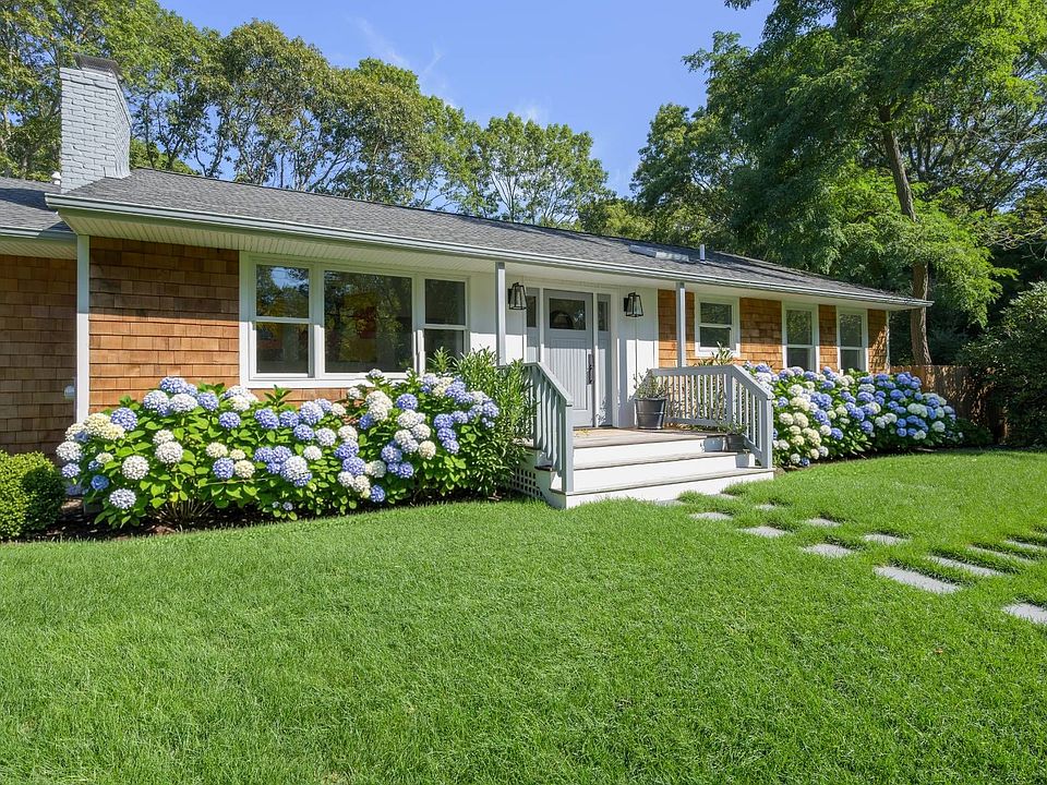 1st image of 7 Carlisle Ln