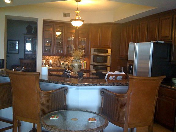 3rd image of 1160 SW Chapman Way Unit 203