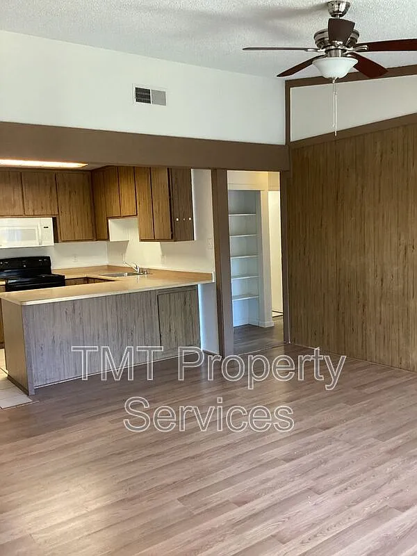 2 bed, 2.0 bath, 1132 sqft, $1,999 — Photo 3