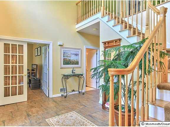 3rd image of 1355 Forest Glen Ct