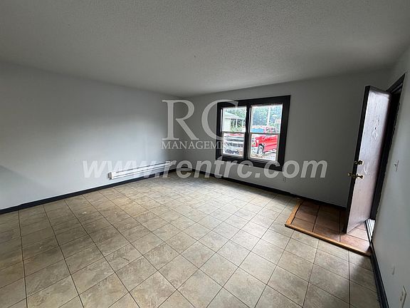 5th image of 111-1 Fairweight Ave