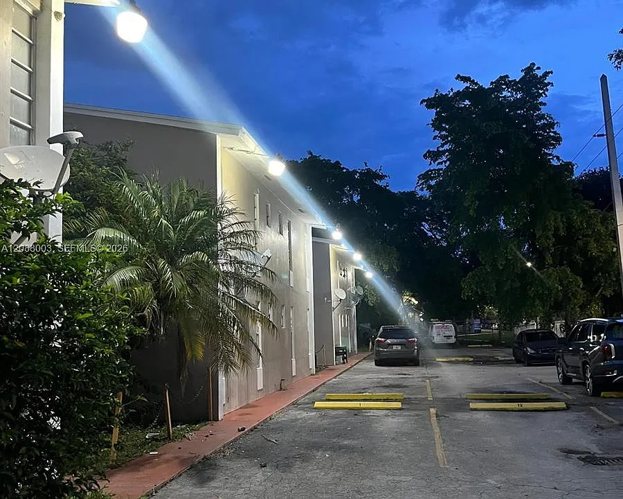 1525 NW 19th Ter #24