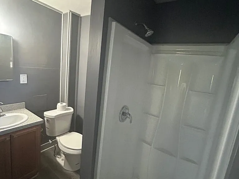 4019 Newark Ave — Photo 8