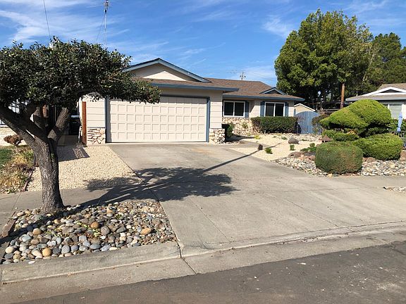 5th image of 2977 Heidi Ct
