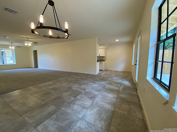 4th image of 2623 HOPETON DR