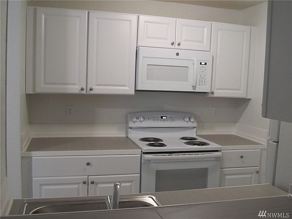 5th image of 4701 176th St SW APT A5