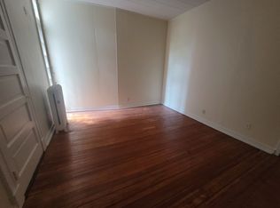 2927 N Calvert St, Baltimore, MD 21218