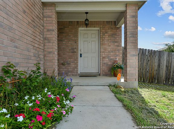3rd image of 2706 Cedar Sound