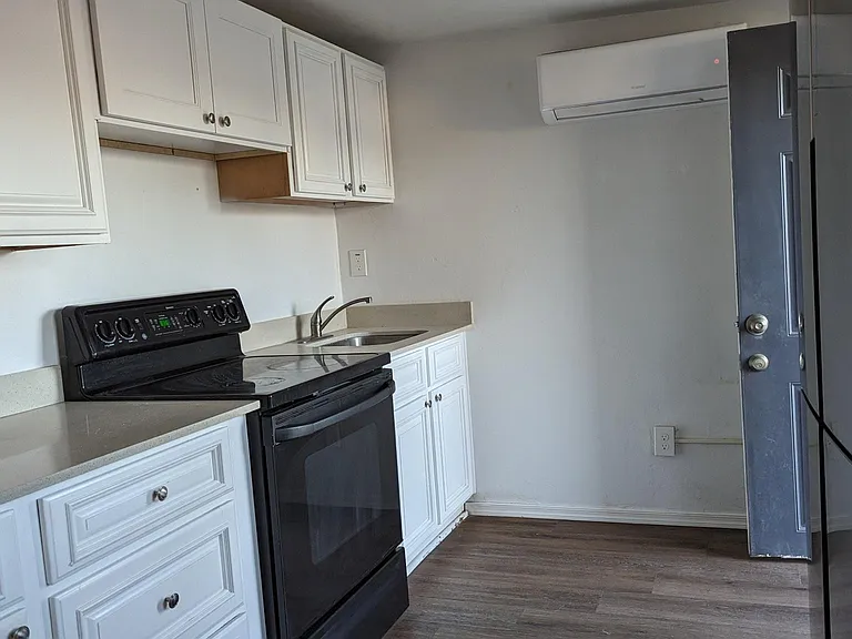 4609 E 29th St #2 — Photo 7
