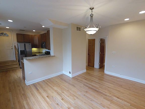 2nd image of 1425 W Birchwood Ave APT Gn