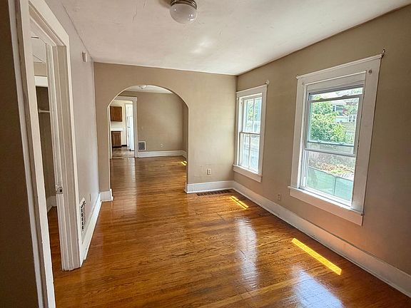 5th image of 140-42 Grumbach Ave #4