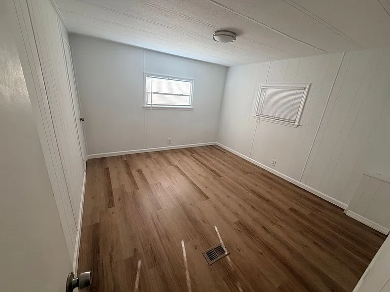 7412 Western Circle Dr — Photo 9