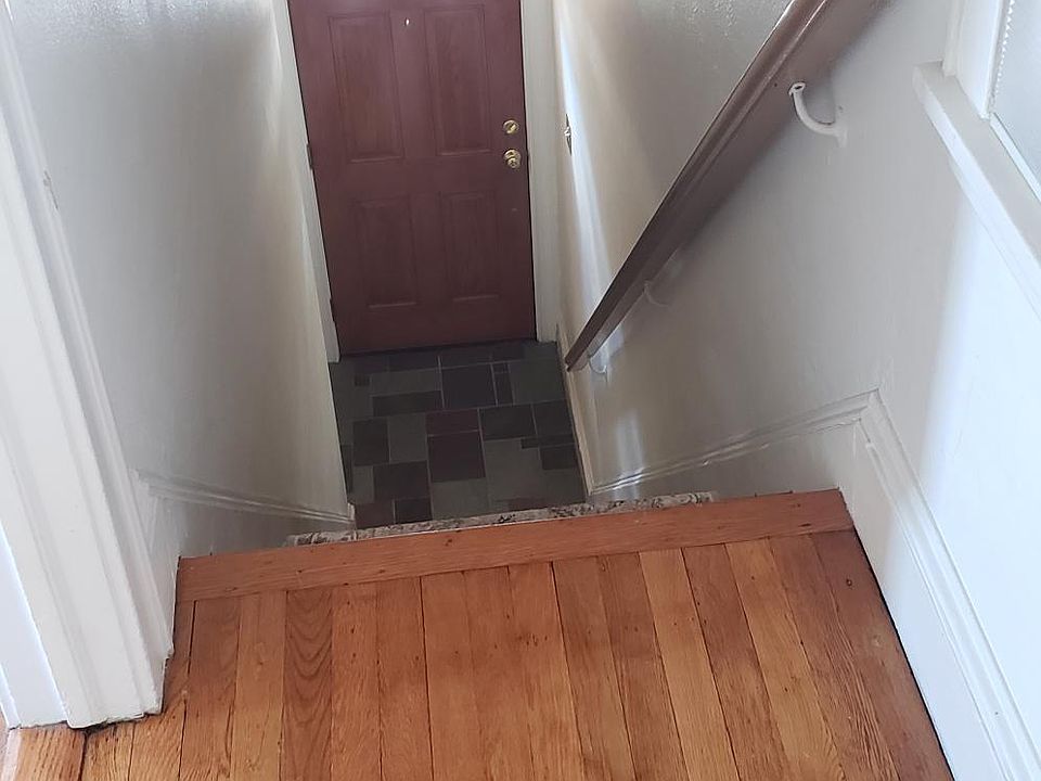 Entrance to apartment