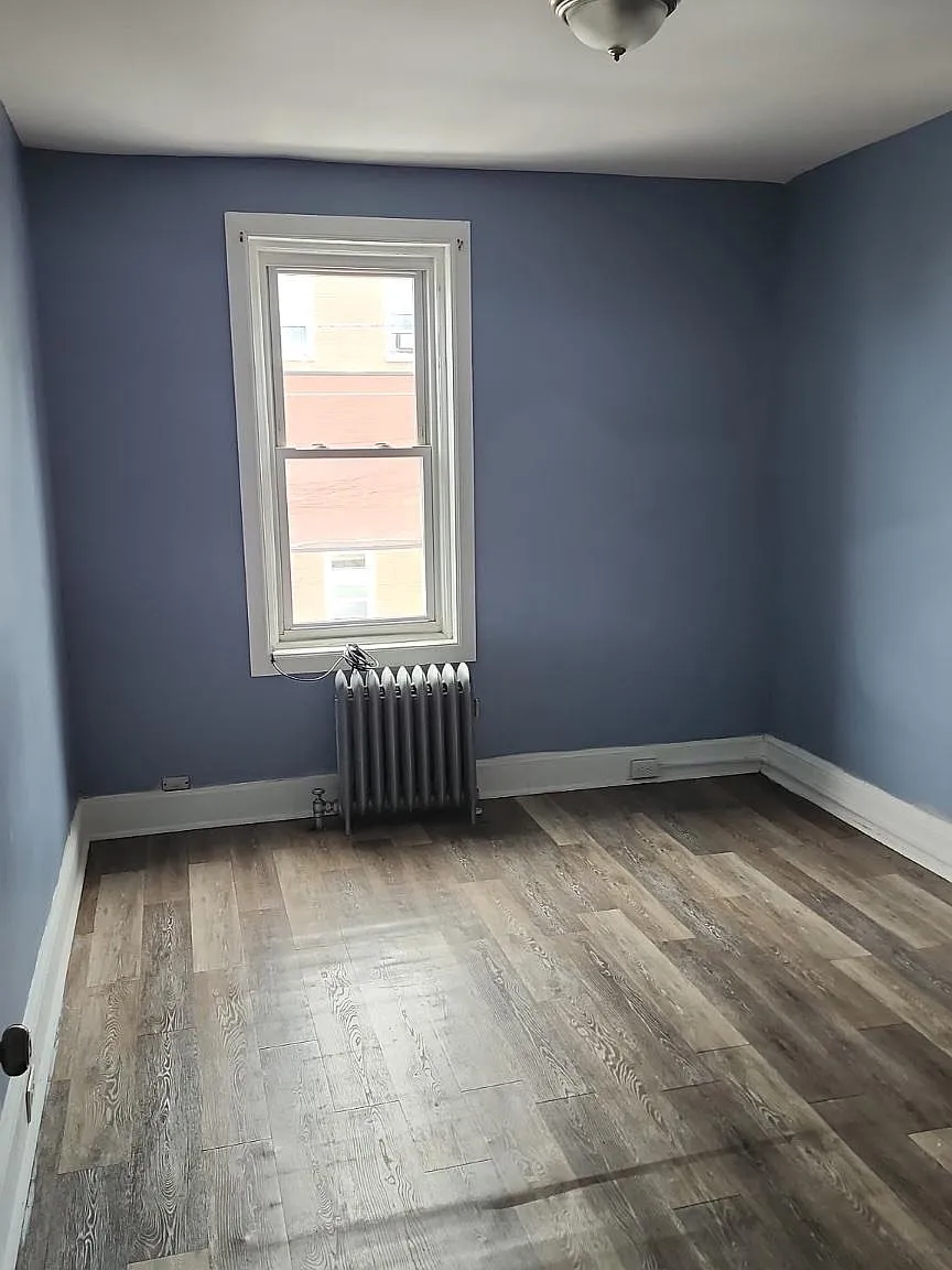 2 bed, 1.0 bath, 900 sqft, $1,450 — Photo 2