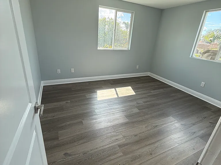1729 W 84th Pl — Photo 20