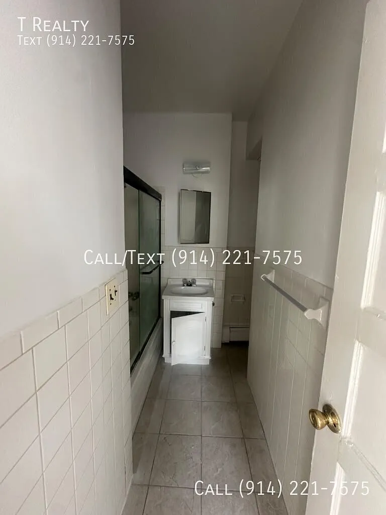 1 bed, $2,400 — Photo 1