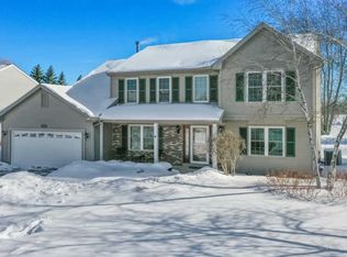 1799 Deerhaven Dr, Crystal Lake, IL 60014