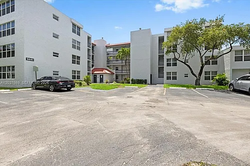 9441 Evergreen Pl #206 Photo 1