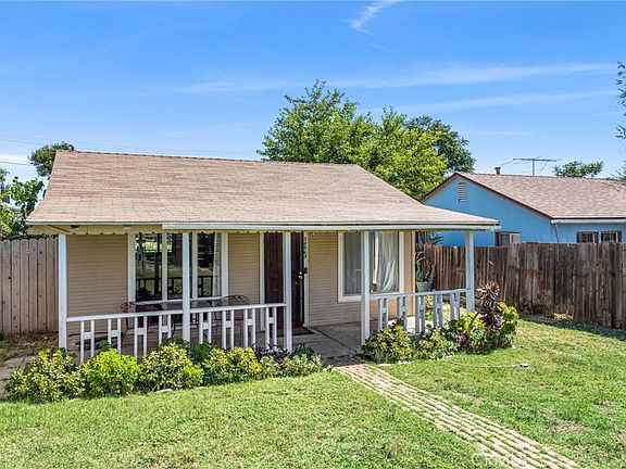 3rd image of 34963 Acacia Ave