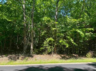 5 Winnipesaukee Dr, Wolfeboro, NH 03894