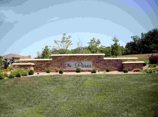 2206 SE Monterrey Dr, Blue Springs, MO 64014