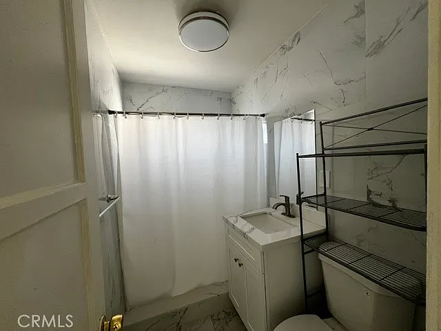 213 N Alhambra Ave — Photo 10