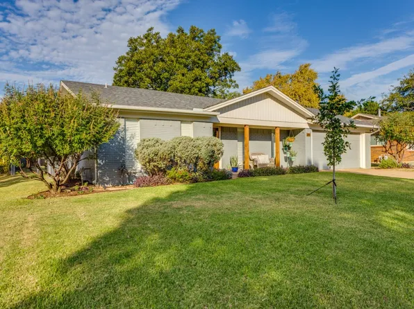 1308 John Reagan St, Benbrook, TX 76126