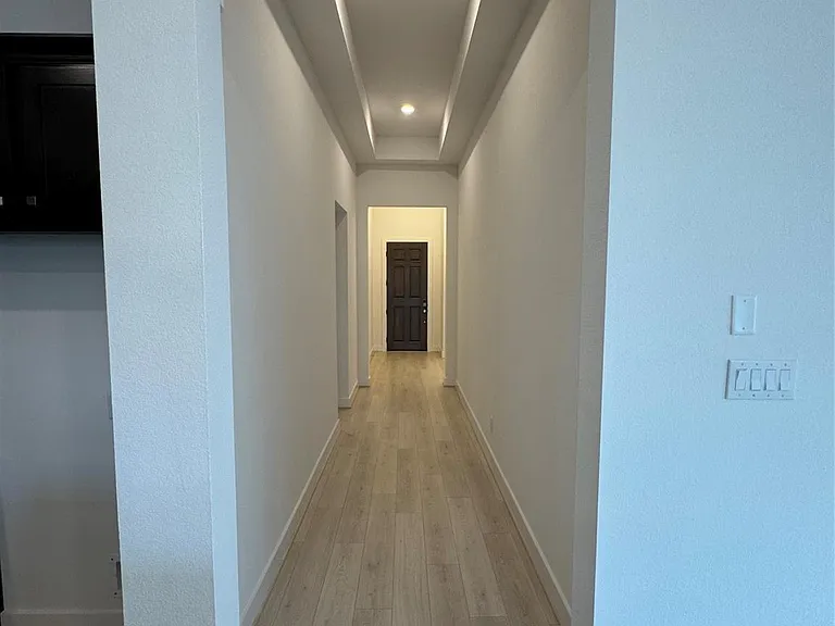 7129 Carriage Light Dr — Photo 16