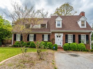 218 Calloway Dr, Macon, GA 31204