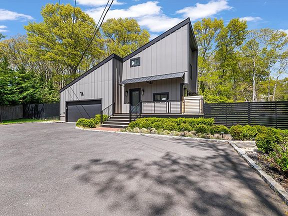 5th image of 29 Roses Grove Rd