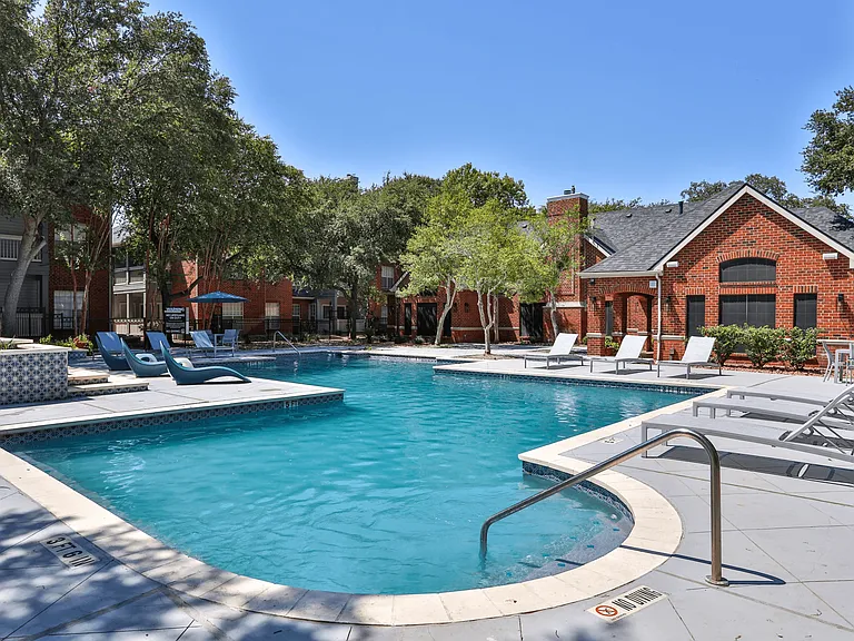The Quarry Alamo Heights — Photo 22