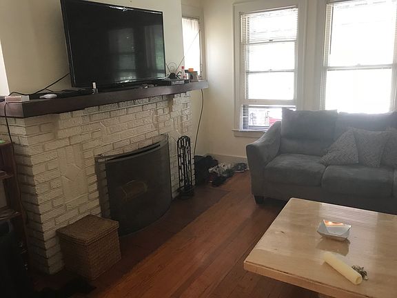 2nd image of 4191-93 Bedford St