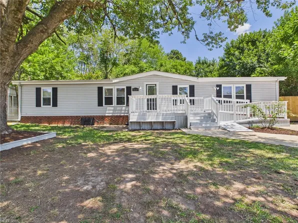 1224 Old Clubhouse Rd, Virginia Beach, VA 23453