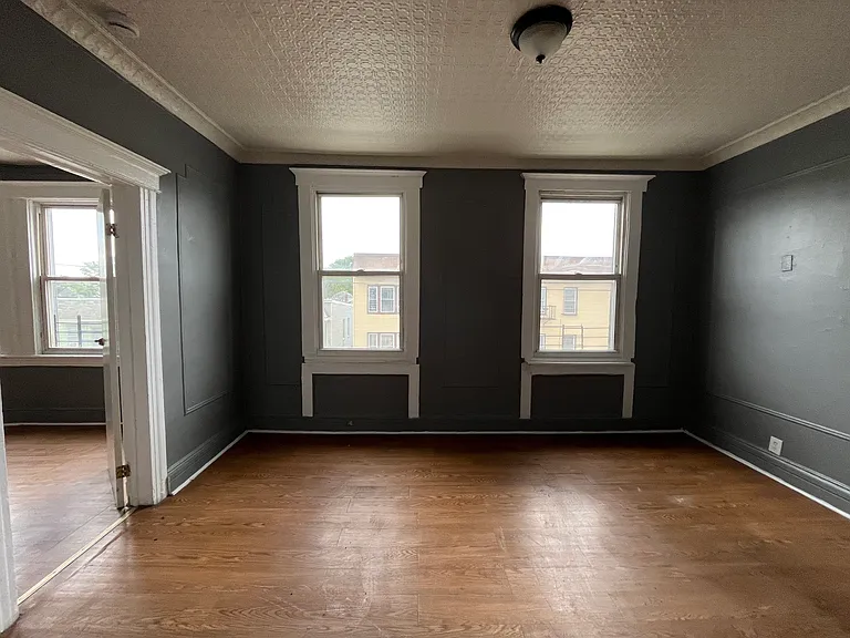 62 Rutgers Ave #3 — Photo 2
