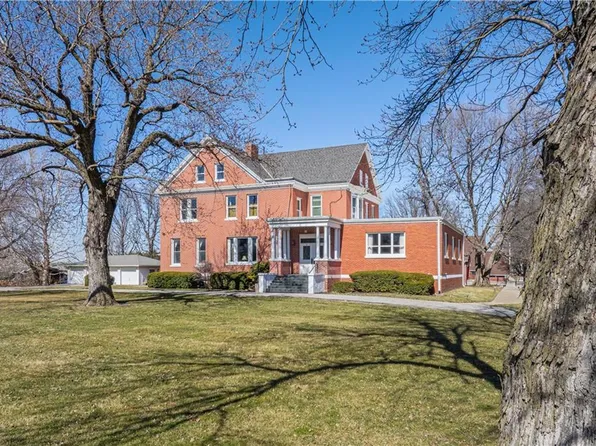 1405 Nebraska St, Mound City, MO 64470