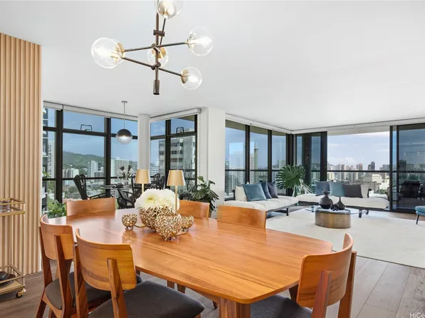 1015 Wilder Ave APT 804, Honolulu, HI 96822