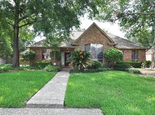 5318 Valley Pines Dr, Kingwood, TX 77345