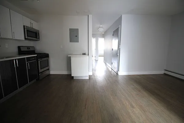 Rented by Nooklyn NYC LLC | media 18