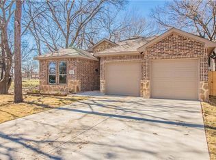 2116 R W Bivens Ln, Fort Worth, TX 76105