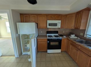 73 Root Ave FLOOR 3, Ansonia, CT 06401