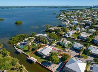 269 Driftwood Ln, Fort Myers Beach, FL 33931