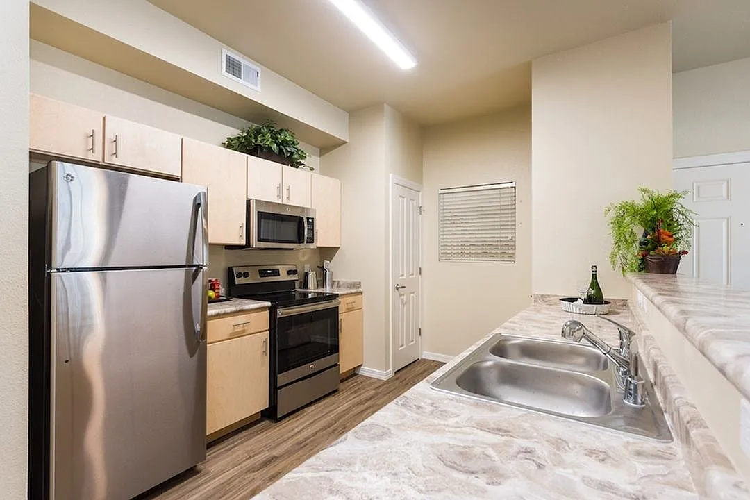 The Flats at Ridgeview — Photo 3