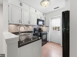 1405 E Abingdon Dr APT 1, Alexandria, VA 22314