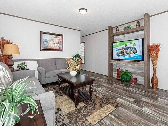 2nd image of 203 Sequoia Dr
