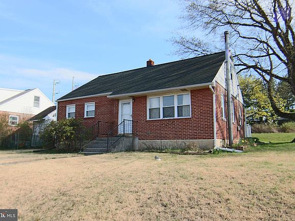 3rd image of 22 Carolyn St